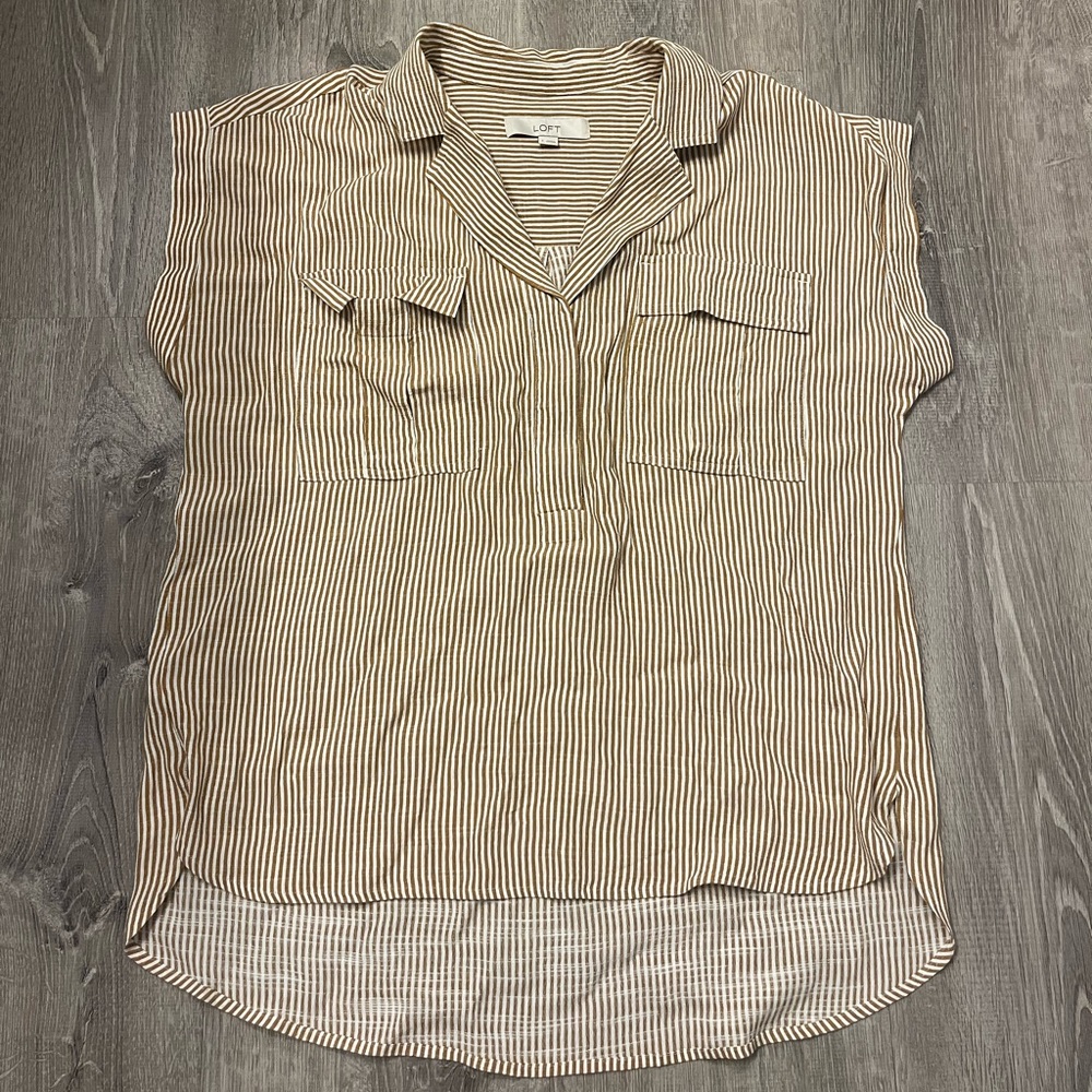 Women's LOFT Striped Short Sleeve Collared Blouse- Size Small- Pre-owned